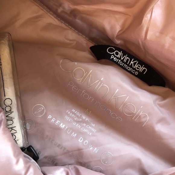 Calvin Klein Performance Vest - Picture 5 of 5